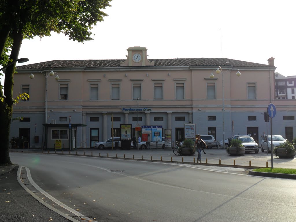 DROGA: CONTROLLI ALLA STAZIONE DI PORDENONE, DUE ARRESTI